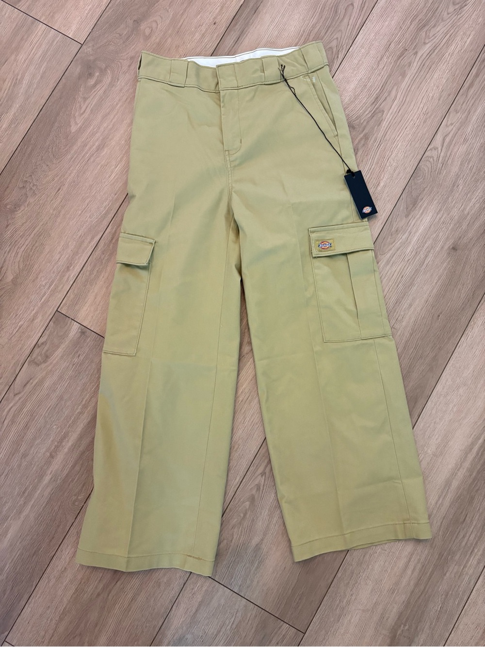 Dickies Women’s Wide Leg Cargo Pants in Light Olive